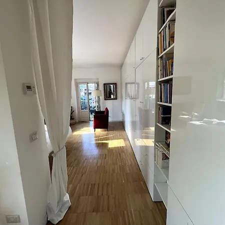 Apartment Sotto Il Bosco Verticale House Milan